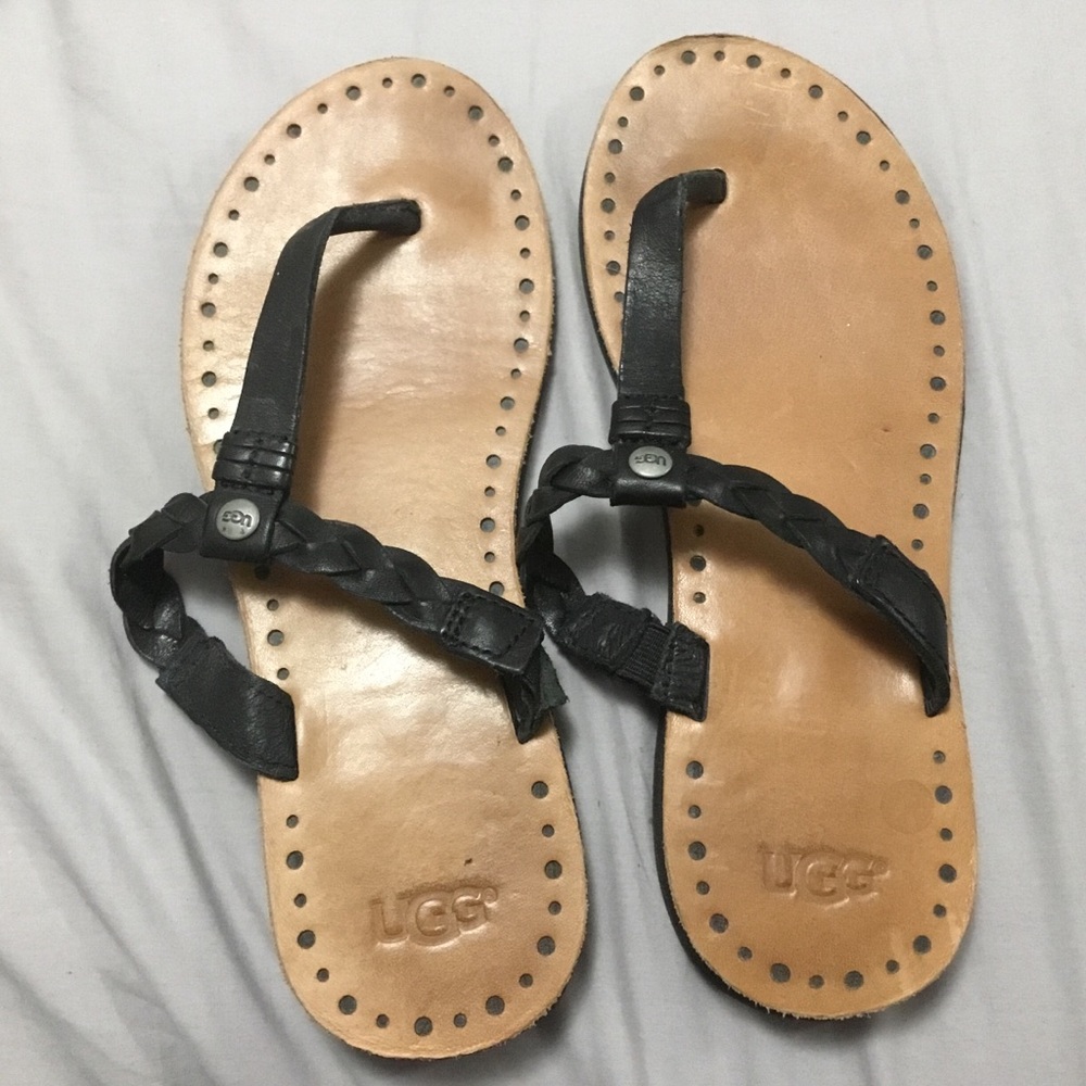 UGG leather flip flop sandals sz 6.5